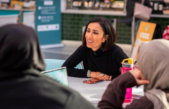 Anita Rani talking to students