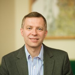 Dr Simon Tweddell