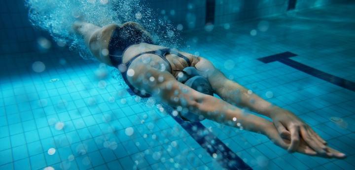 Swimmer under water